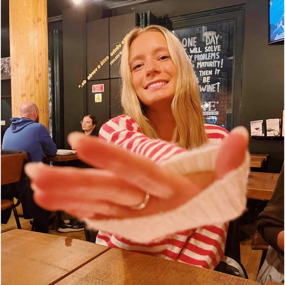 Meet your Posher, Sophie - Picture 1 of 1